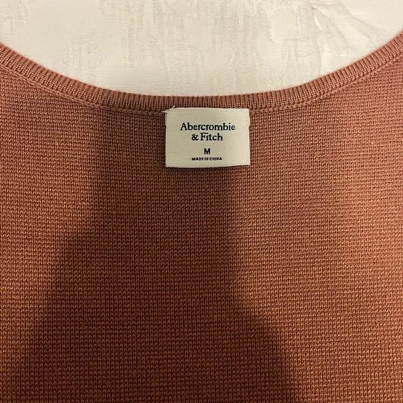 Abercrombie Long Sleeve Zip Front Crop Top - Picture 4 of 5